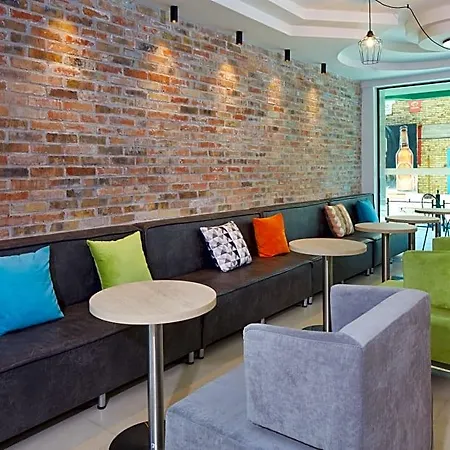 Aktinia Hotel 3*